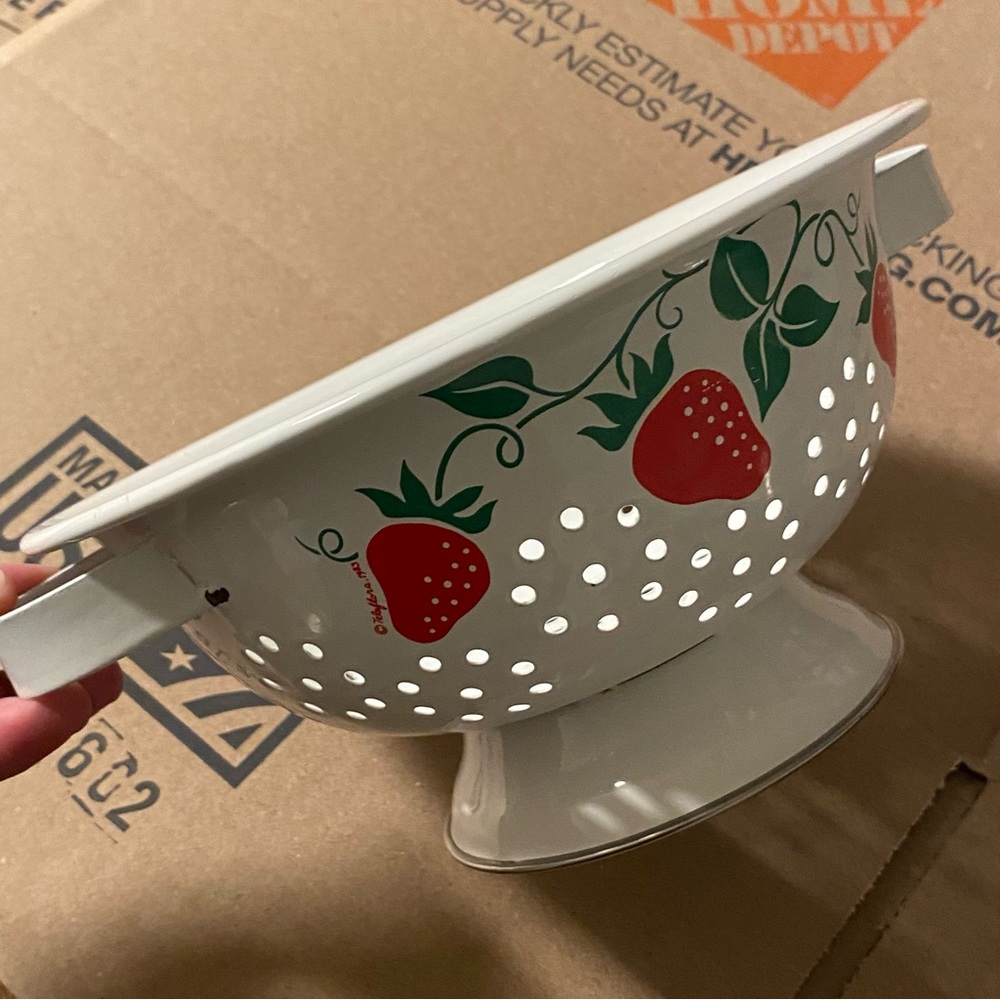 White Enamel Colander